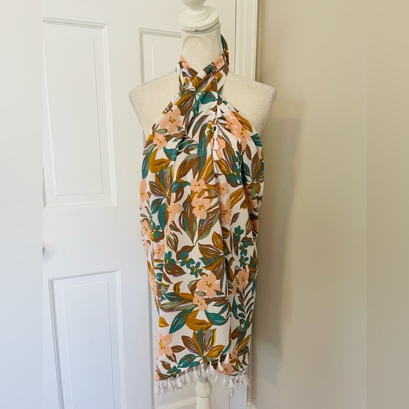 Freshwater Coverup Wrap - Picture 2 of 5